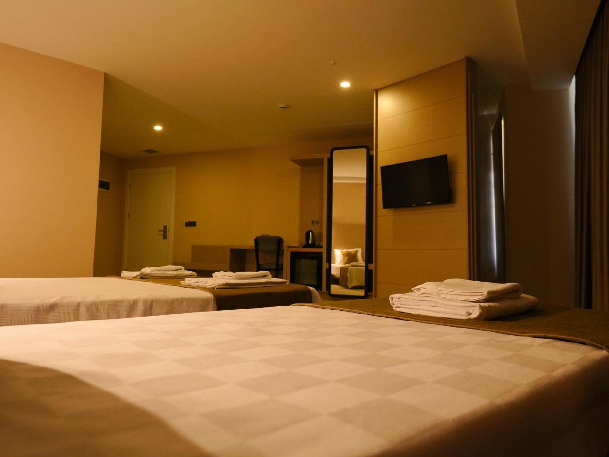 Bonnie City Hotel Antalya Kültér fotó