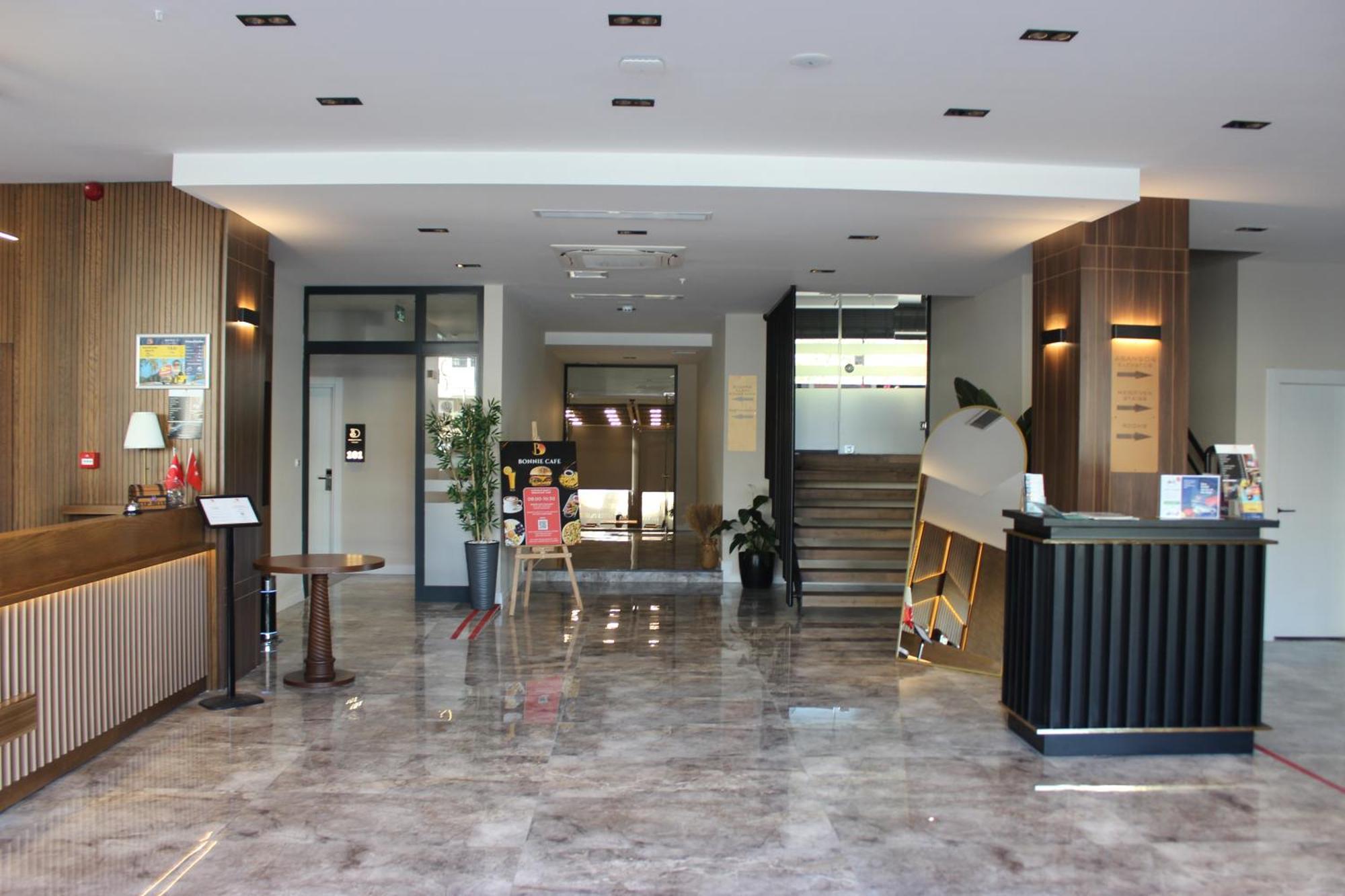 Bonnie City Hotel Antalya Kültér fotó